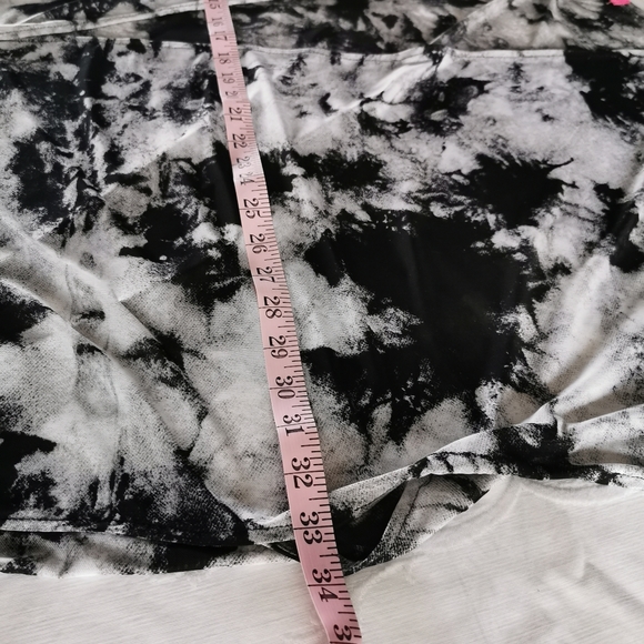 Sugar High Black & White Open Cardigan Size Medium - Picture 8 of 9